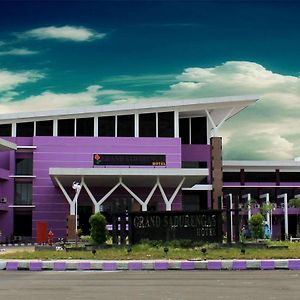 Kyriad Sadurengas Hotel